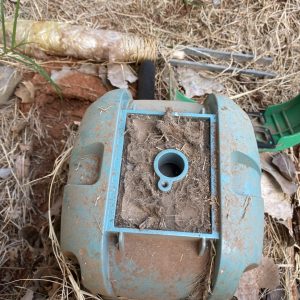 aerobic septic air pump with a dirty filter aerobic septic air pump with a dirty filter
